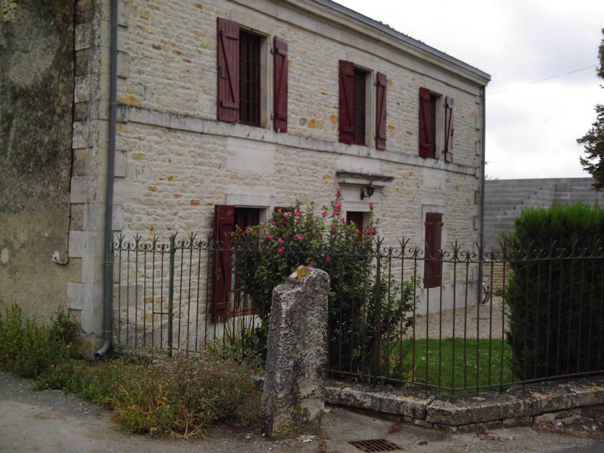 Gite De Sansais Villa Eksteriør billede